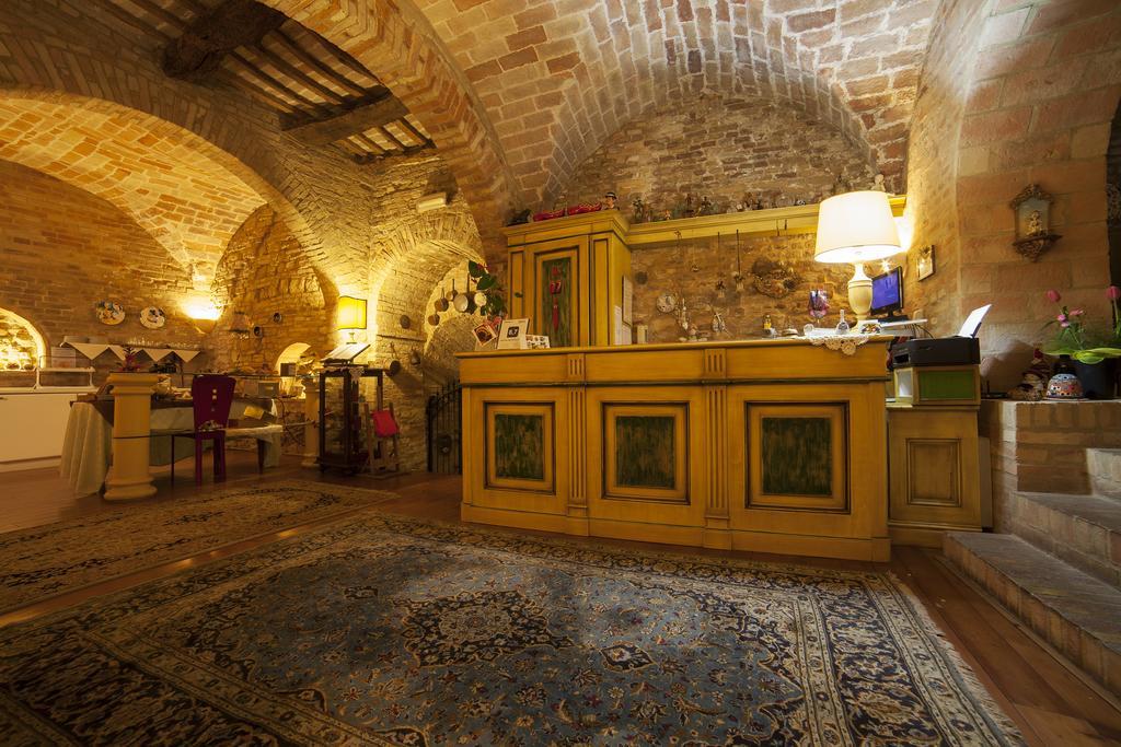 La Luma Hotel Montecosaro  Buitenkant foto