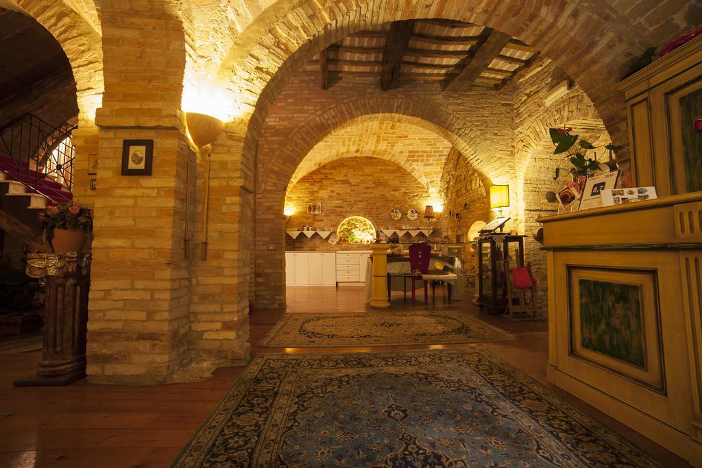 La Luma Hotel Montecosaro  Buitenkant foto