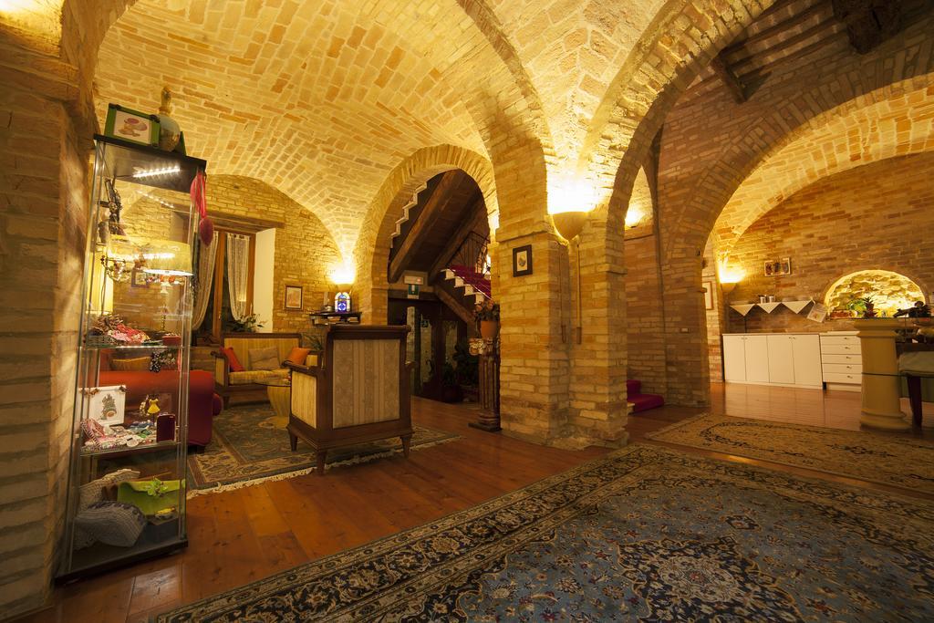 La Luma Hotel Montecosaro  Buitenkant foto