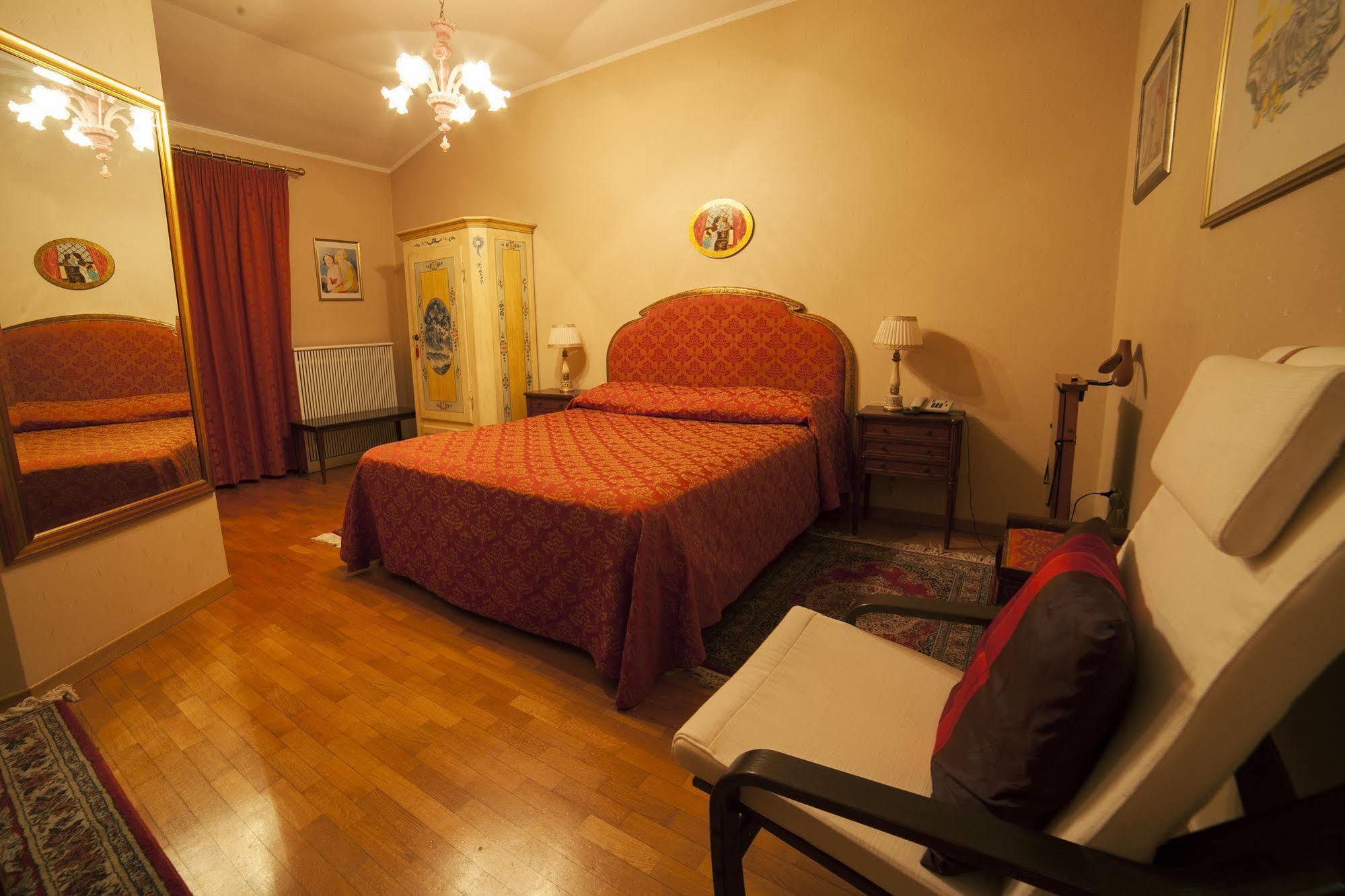 La Luma Hotel Montecosaro  Buitenkant foto