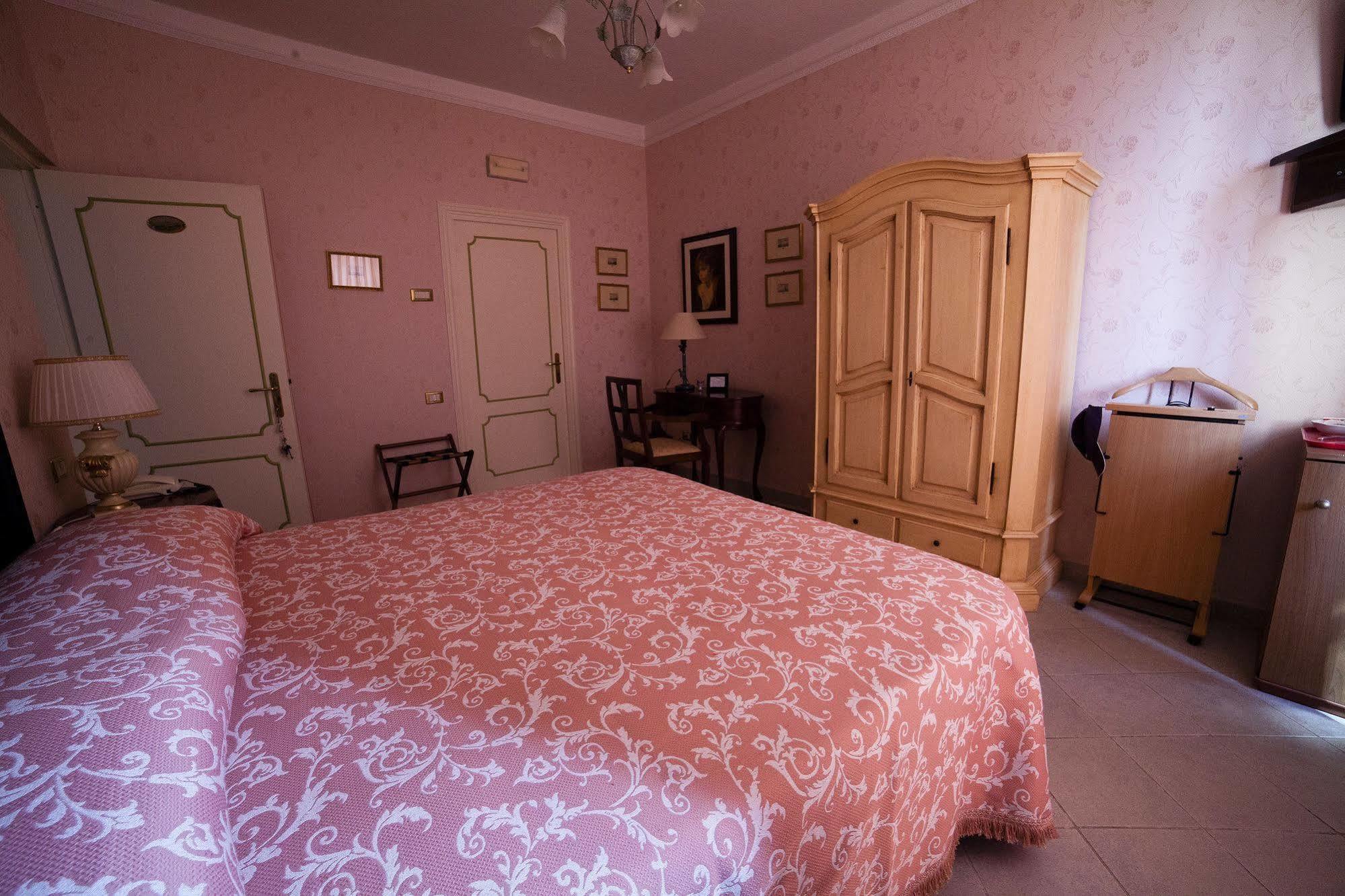 La Luma Hotel Montecosaro  Buitenkant foto